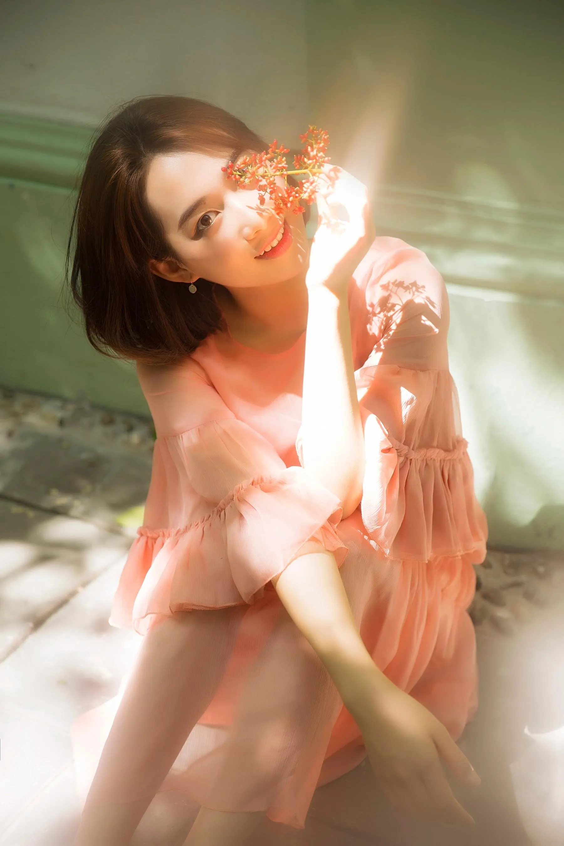 [艺图语] 2022.06.18 原来有些女生真的会发光 赵婧祎zHAoJinGyI [21P]插图1